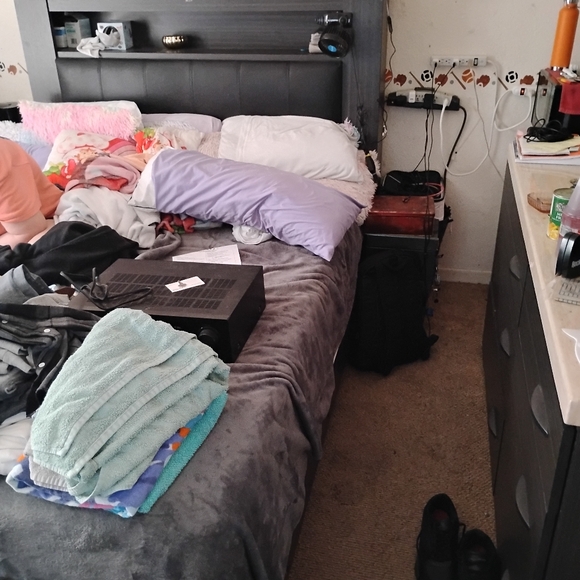 Meet your Posher, Jonathon - Picture 8 of 13